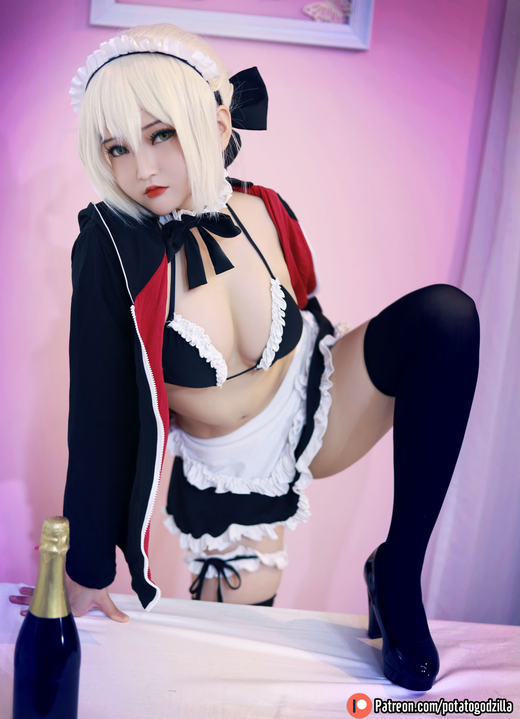 [网红COSER写真] Coser小姐姐Potato Godzilla - Saber Alter Maid