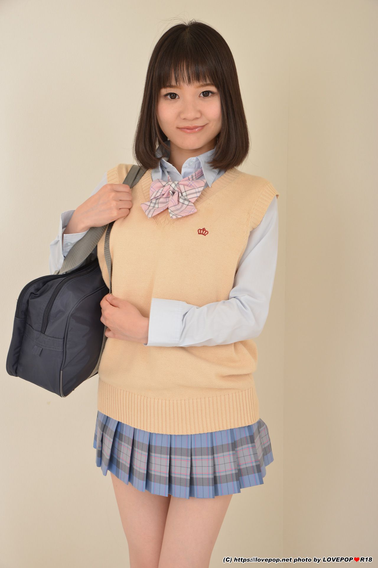 [LOVEPOP] Kaede Nishiyama 西山楓 Photoset 01