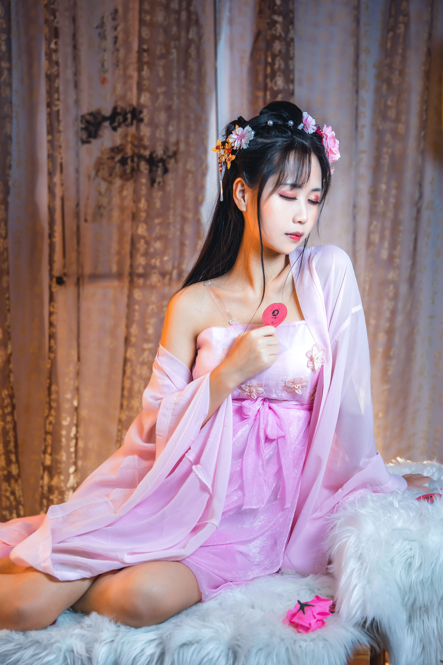 [Cosplay] 阳光美少女萌芽儿o0 - 大象代言