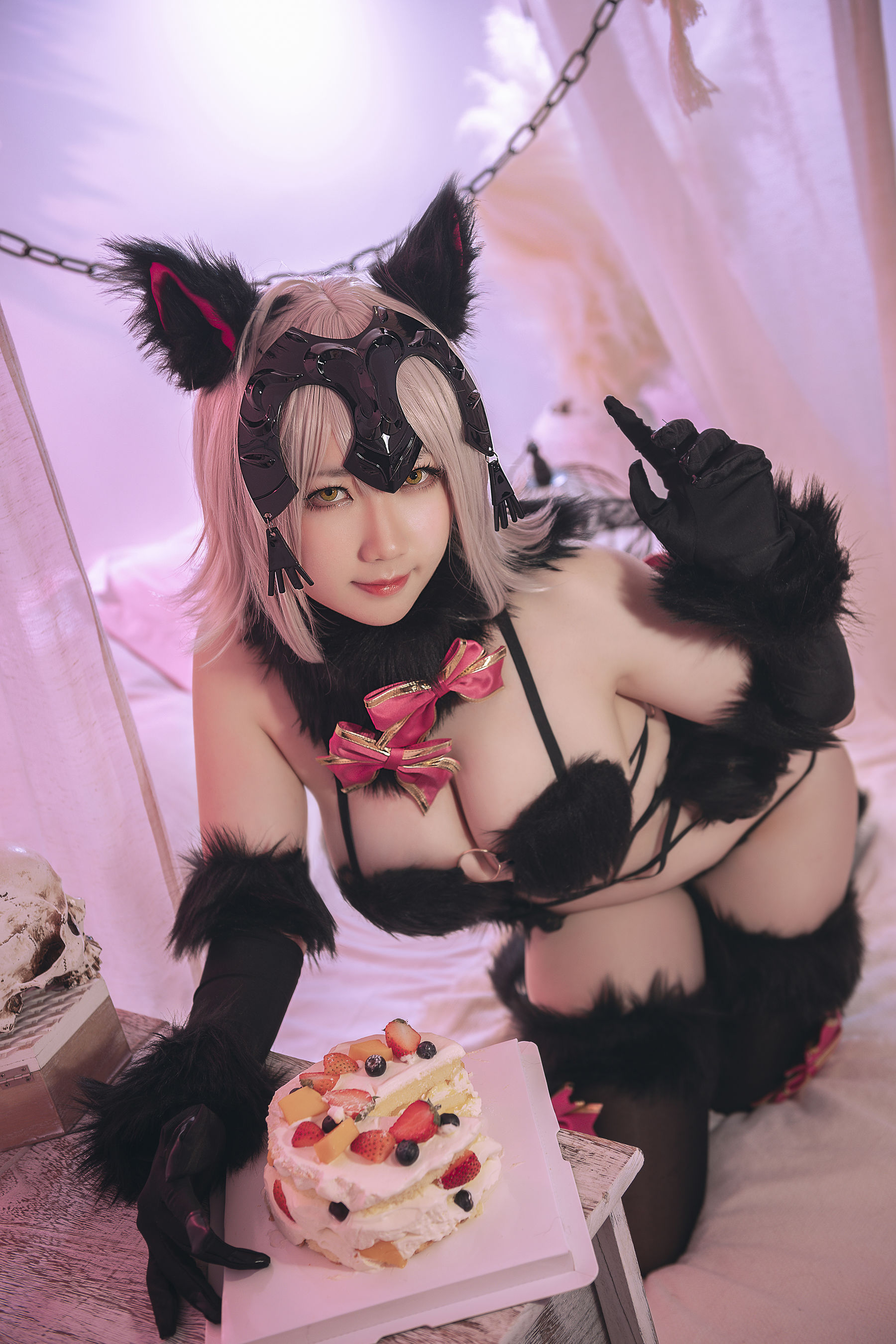 [网红COSER] 微肉感萌妹是本末末 - 贞德