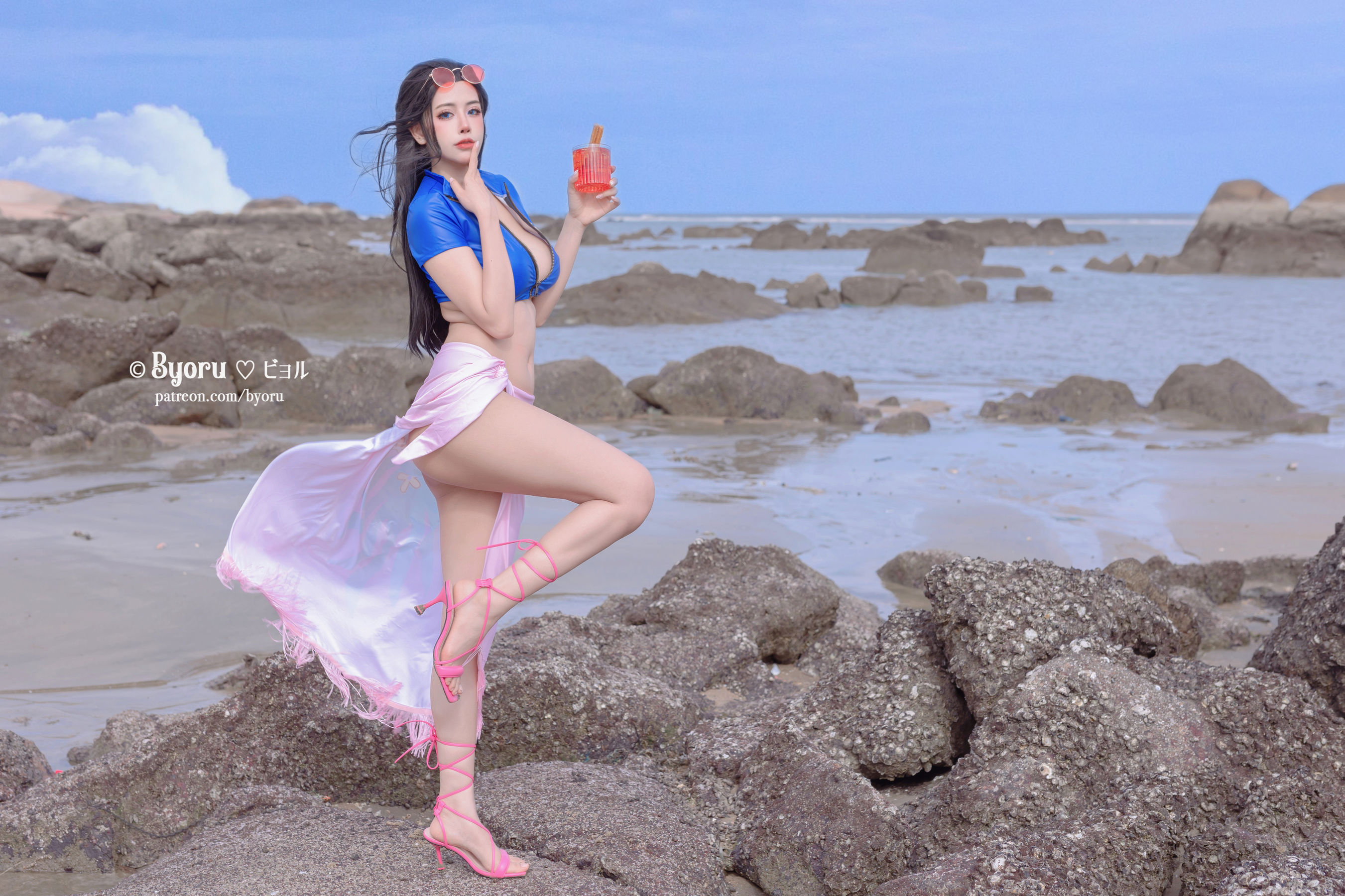 [福利COS] 日本性感萝莉Byoru - Nico Robin