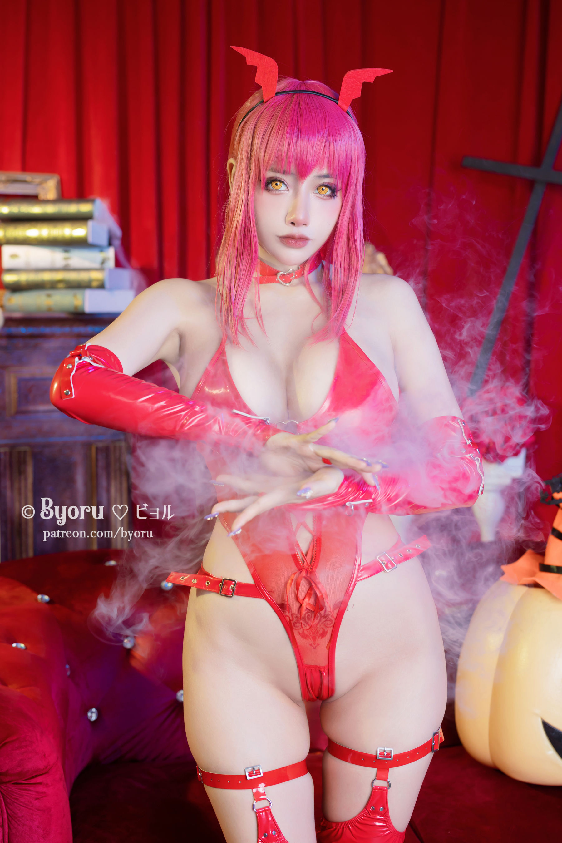 [福利COS] 日本性感萝莉Byoru - Makima Succubus