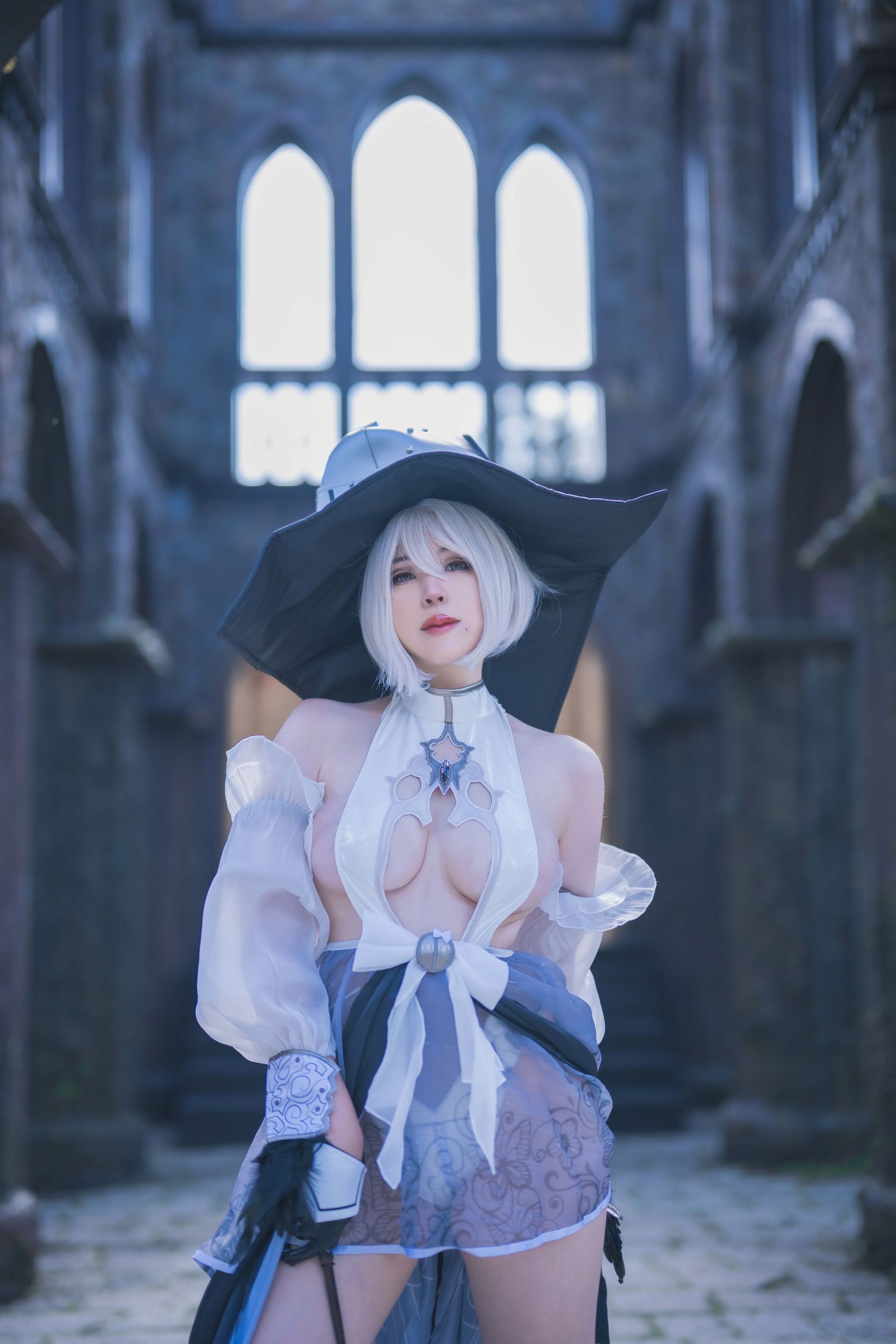 Hatori Sama - 2B Magician