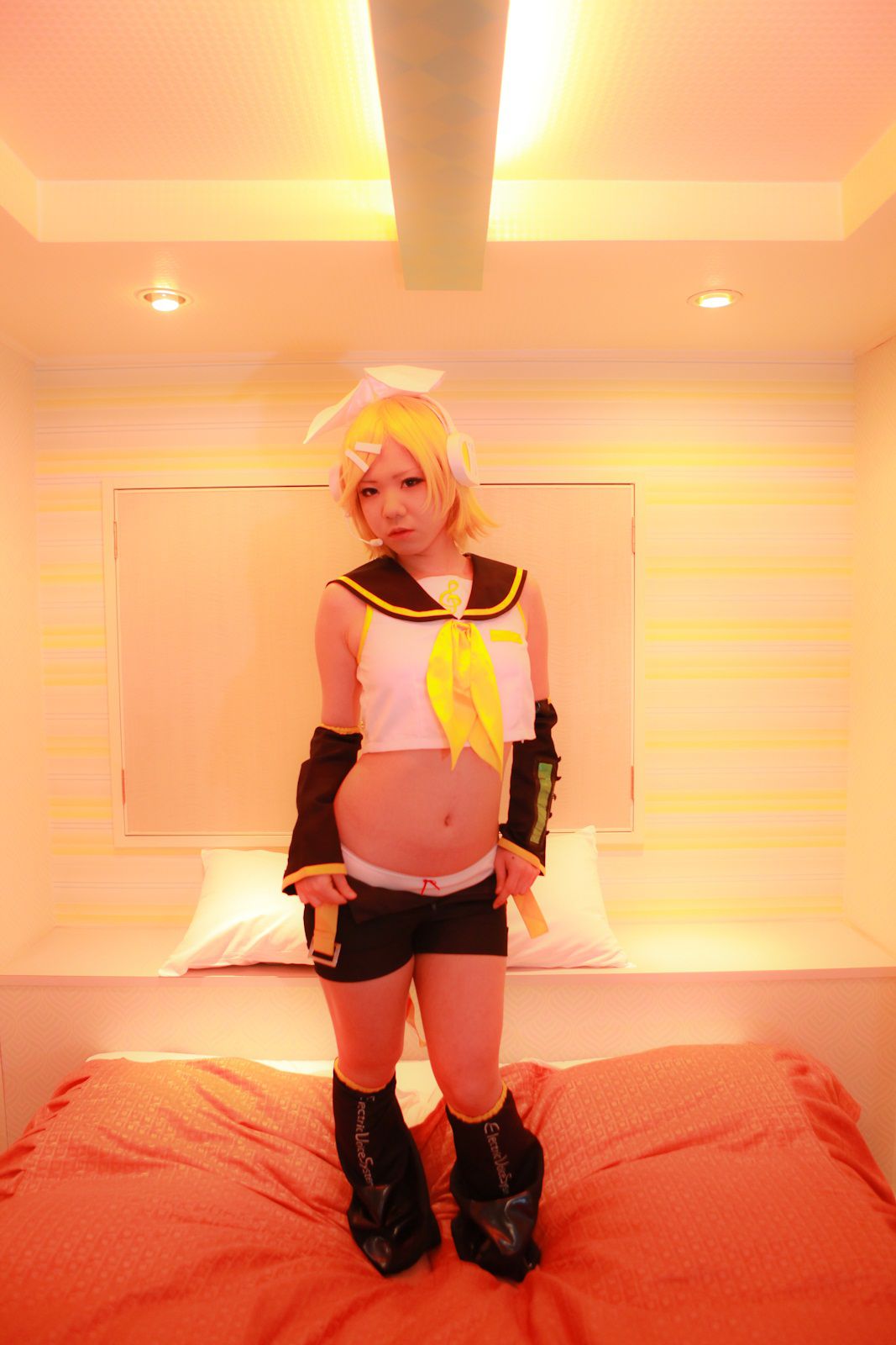 田中まな (Tanaka Mana) 《VOCALOID》鏡音リン [Cosplay Channel]