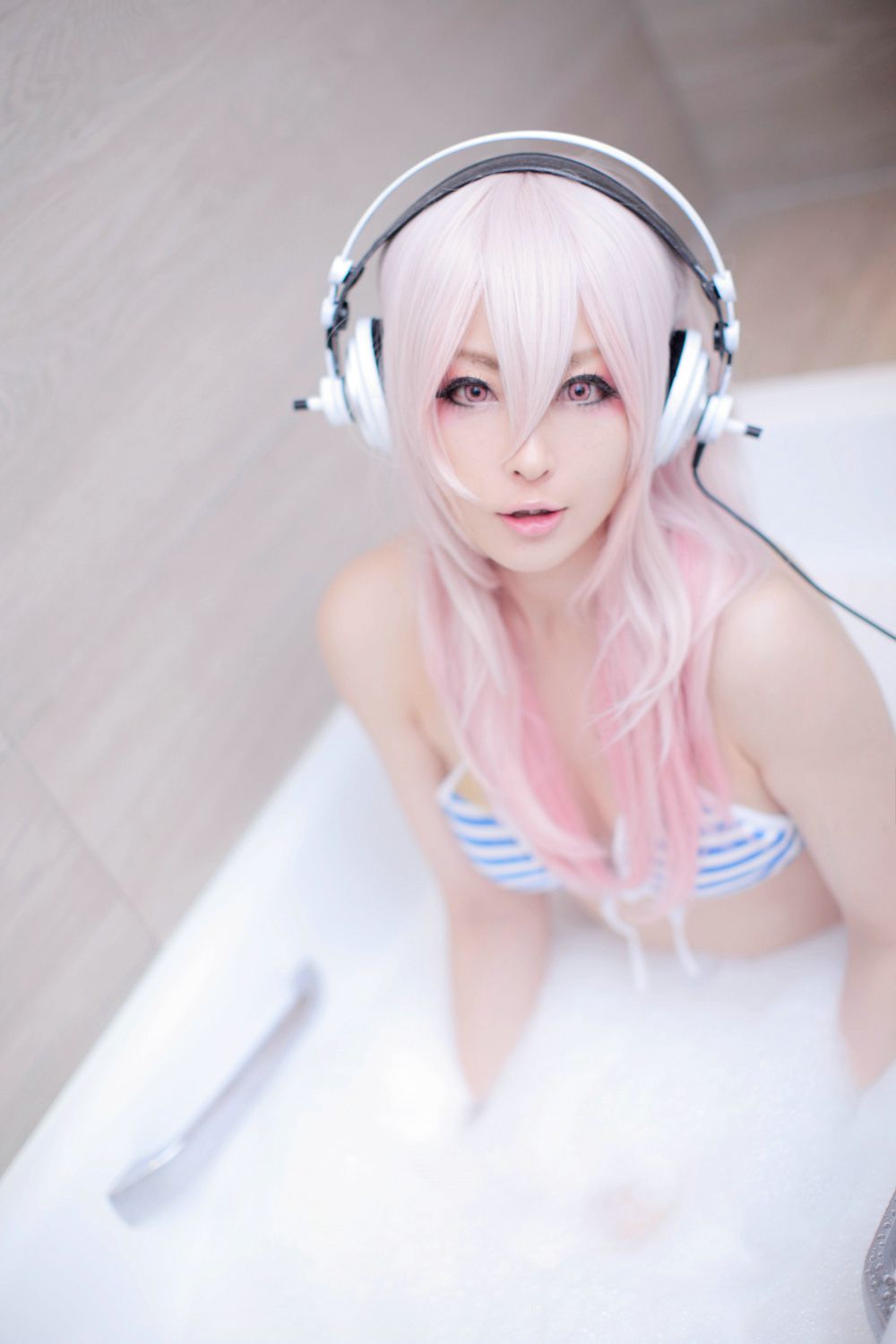 Usagi 《Sonicomi 》Super Sonico [Rabbit hutch]