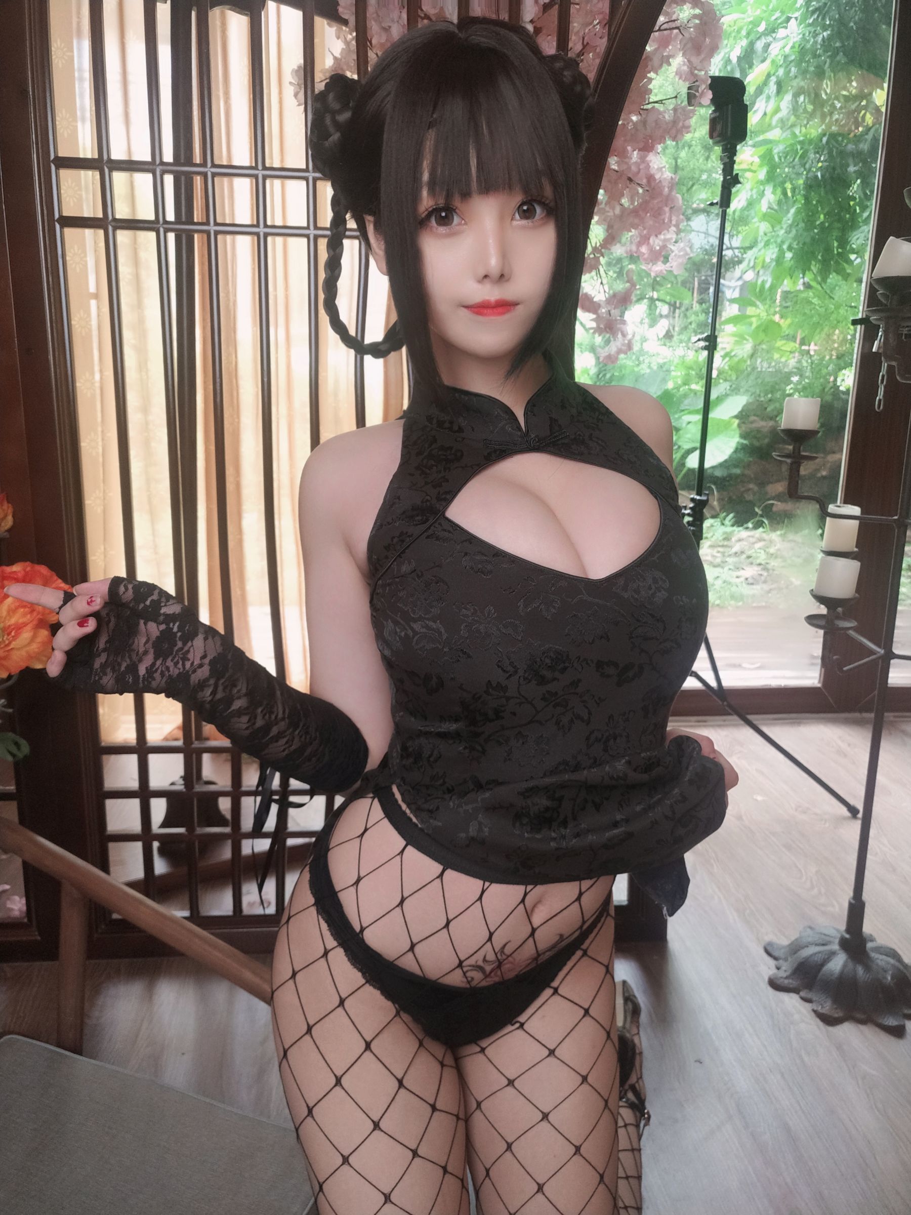 [网红COSER] 萌系小姐姐蜜汁猫裘 - 皮衣舞娘