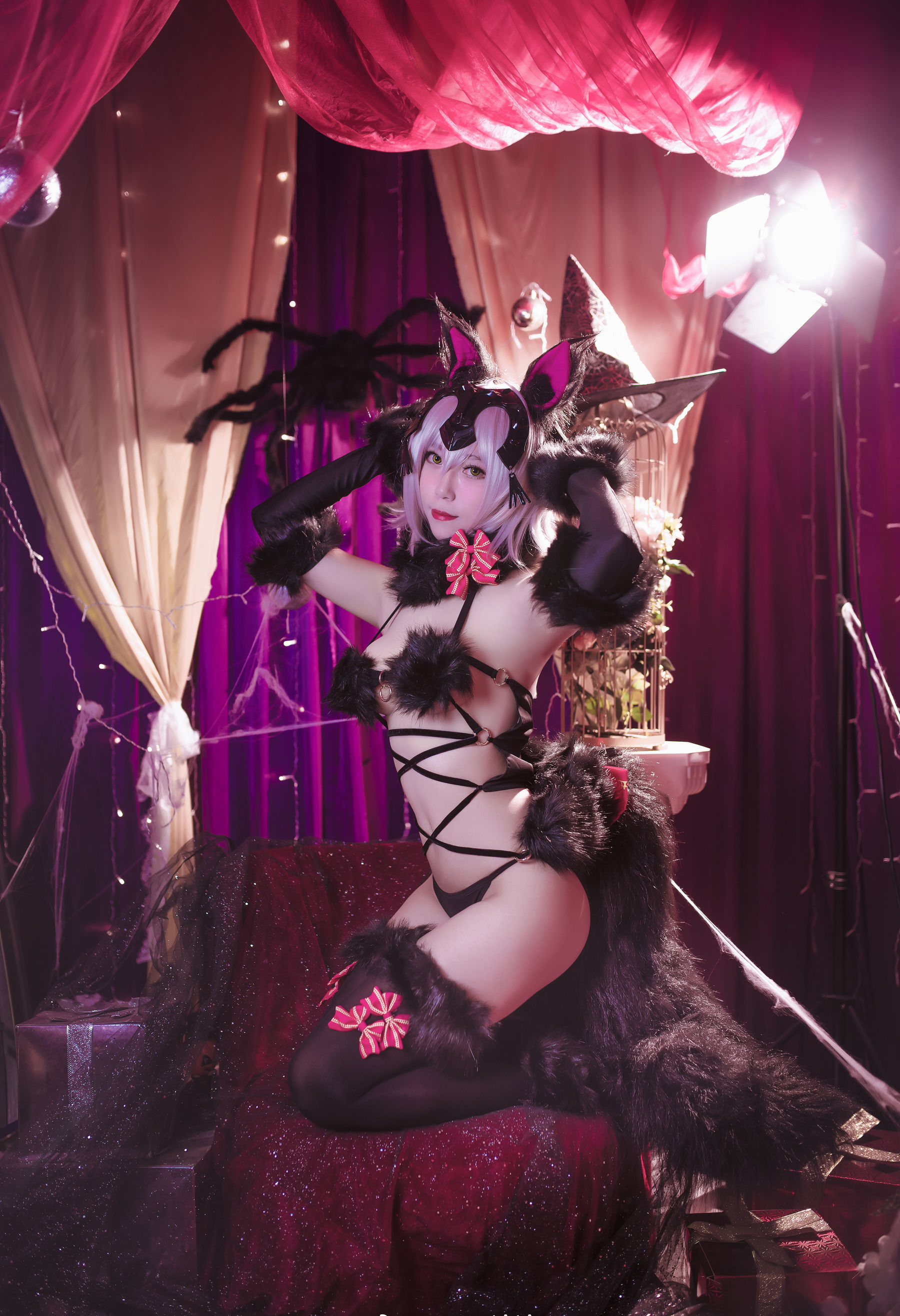 [网红COSER] 动漫博主Money冷冷 - 贞德