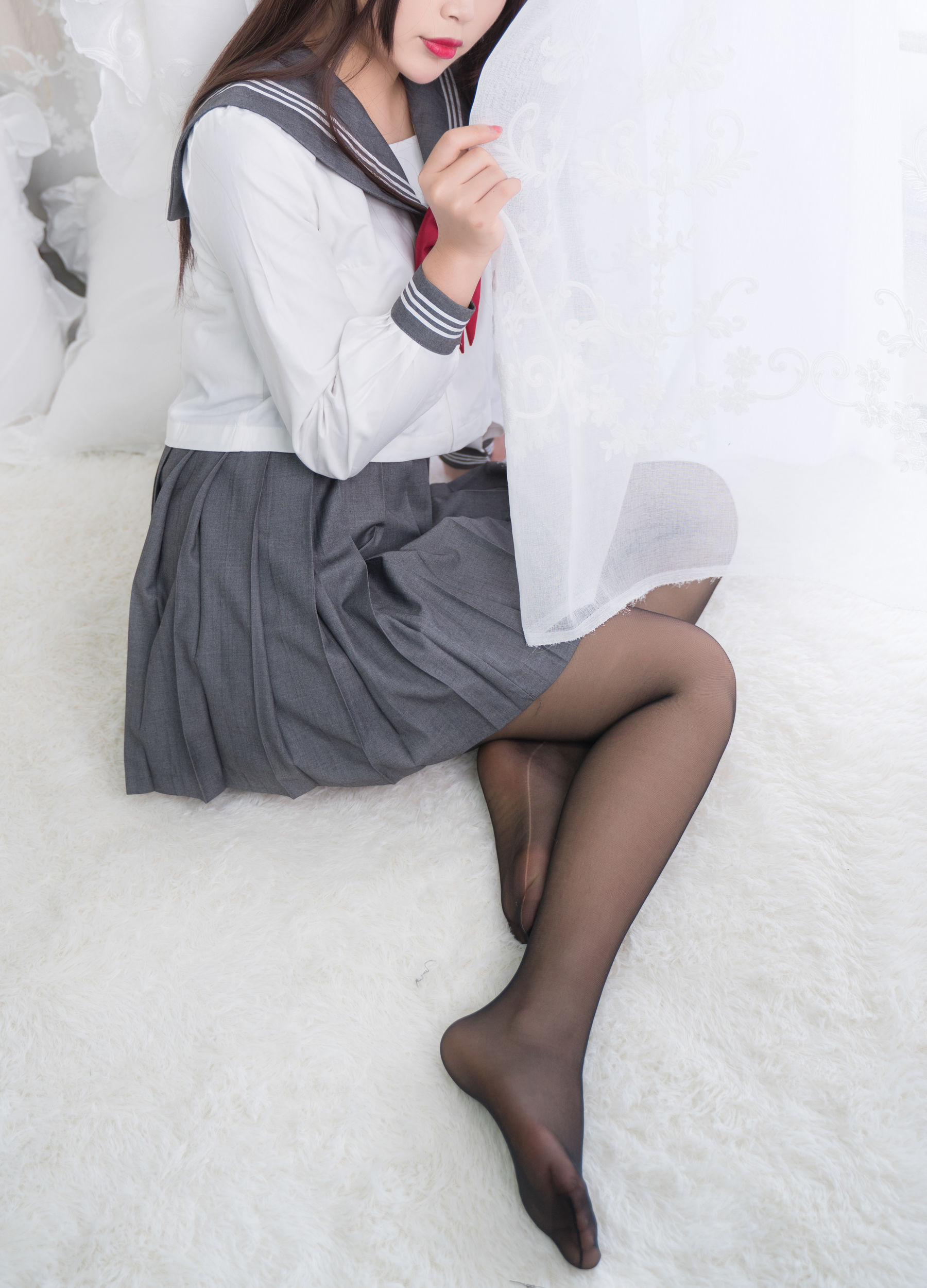 [Cosplay写真] 萌系小姐姐-白烨- - 黑丝制服少女