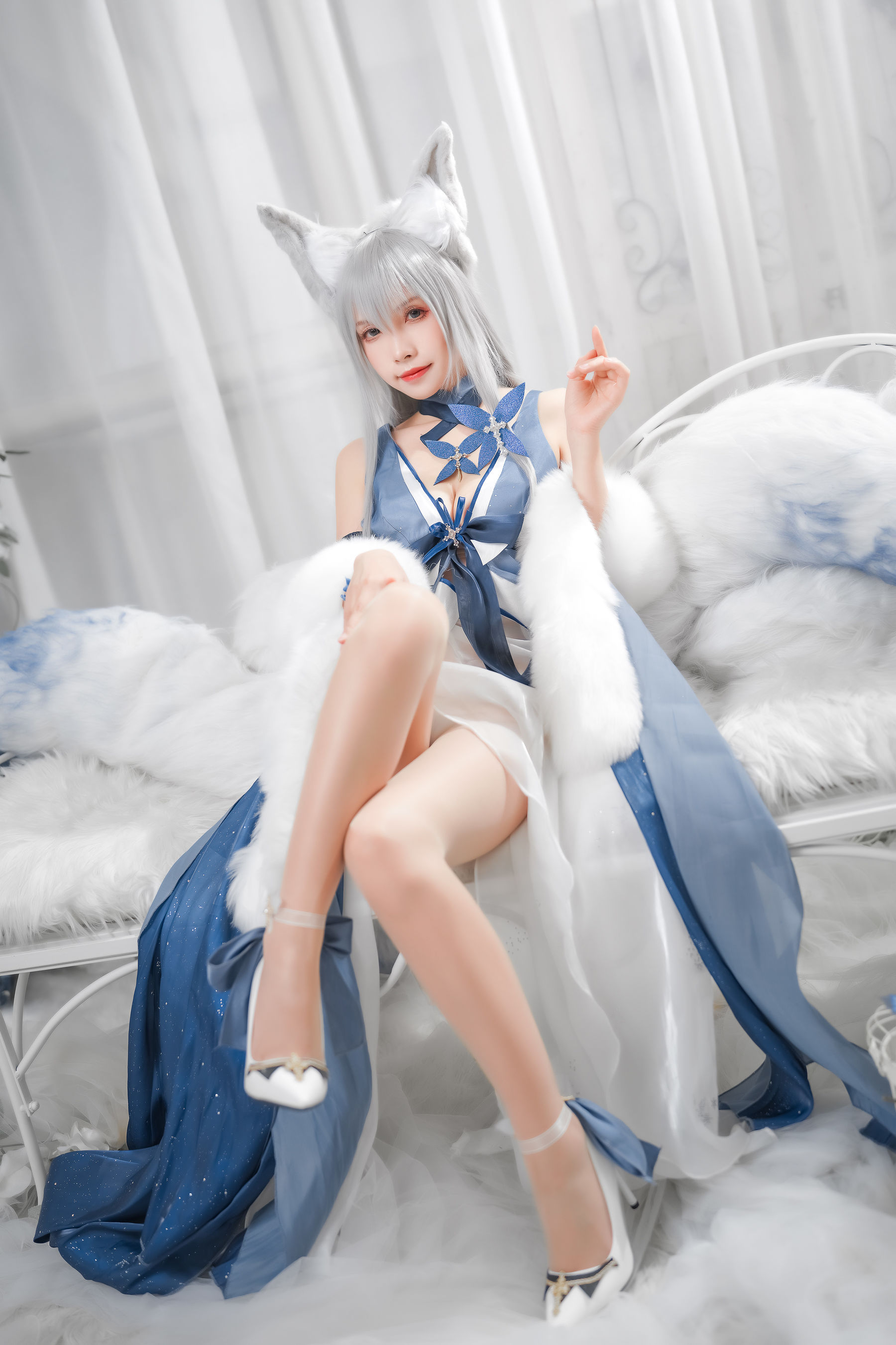 [福利COS] Neko-薇薇 - 信浓礼服