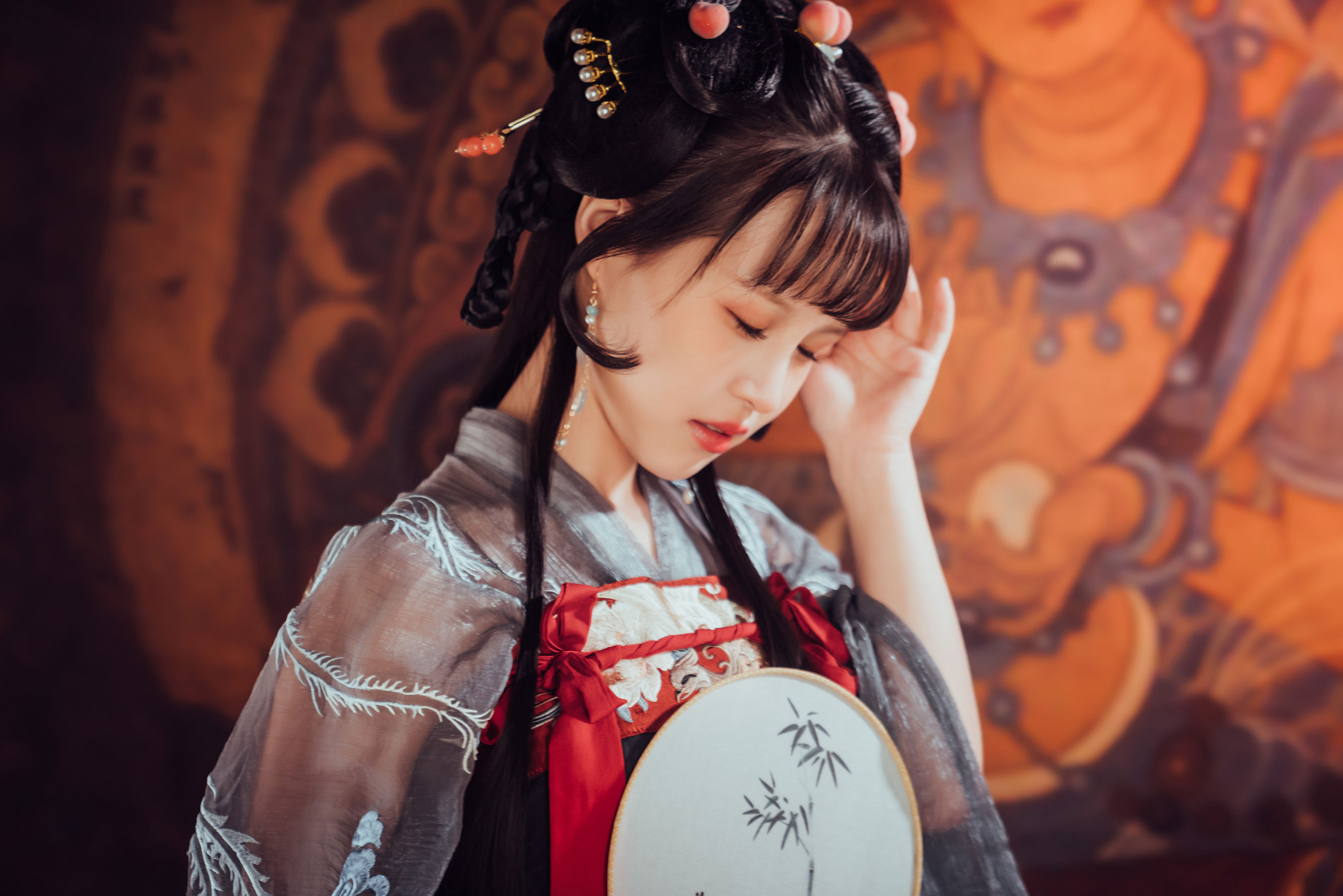 [福利COS] 美少女晕崽 - 小琵琶精