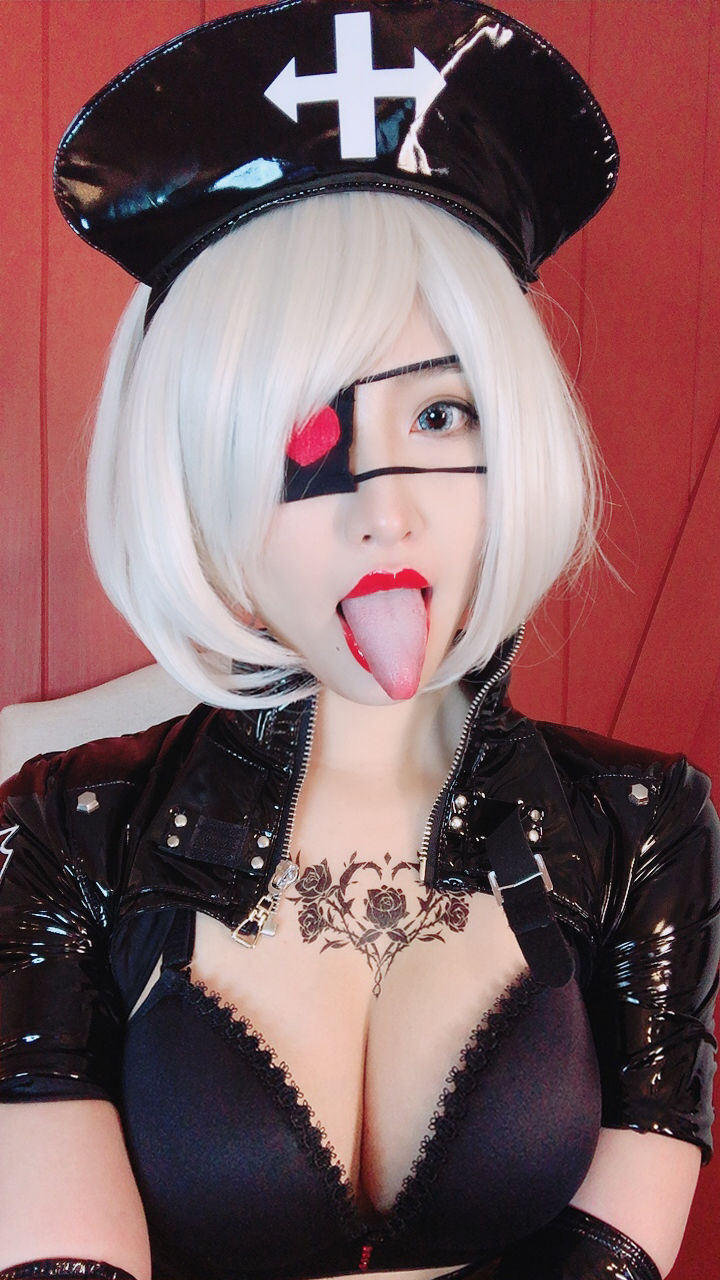 [福利COS] MisswarmJ - 护士2B