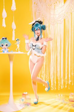 Coser小姐姐星之迟迟 - 初音未来 白兔女郎