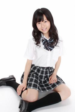 Natsumi Chiba 千葉夏美《17歳のハーフちゃん入学！》 [YS Web] Vol.415