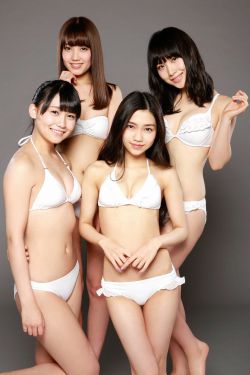 AKB48成员(小嶋真子、加藤玲奈、田野優花、高橋朱里)《18歳のAKB48》 [YS Web] Vol.657